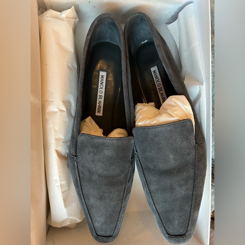 Manolo Blahnik suede flat loafers